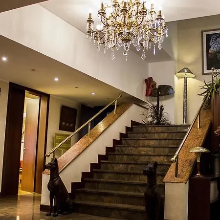 Bristol Otel 4*