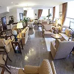 ブリストル ホテル 4*