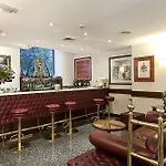 ブリストル ホテル 4*