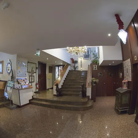 Hotel Bristol