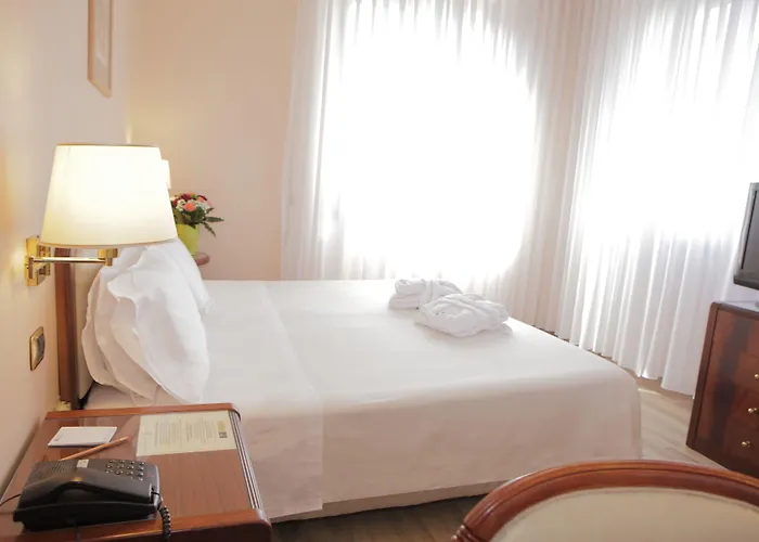 Отель Bristol 4*