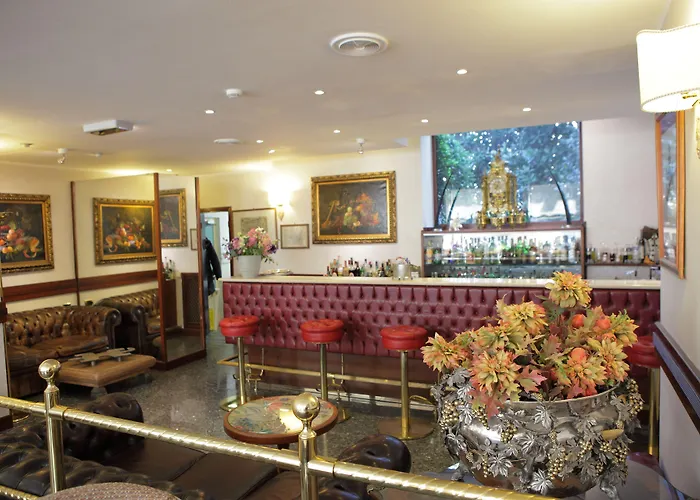 Отель Bristol 4*